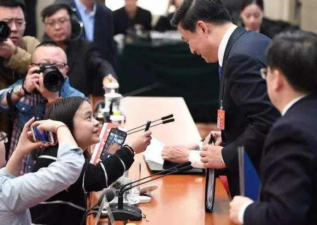 ““一切重新想象”：疫情加速复旦大学EMBA教学革新”