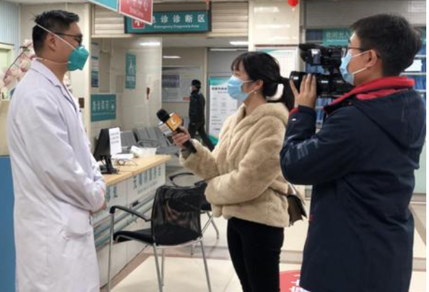 “革新.宠物陪伴式温泉酒店！盲盒抽只喵星人陪你睡”;又一家明星开的店！”